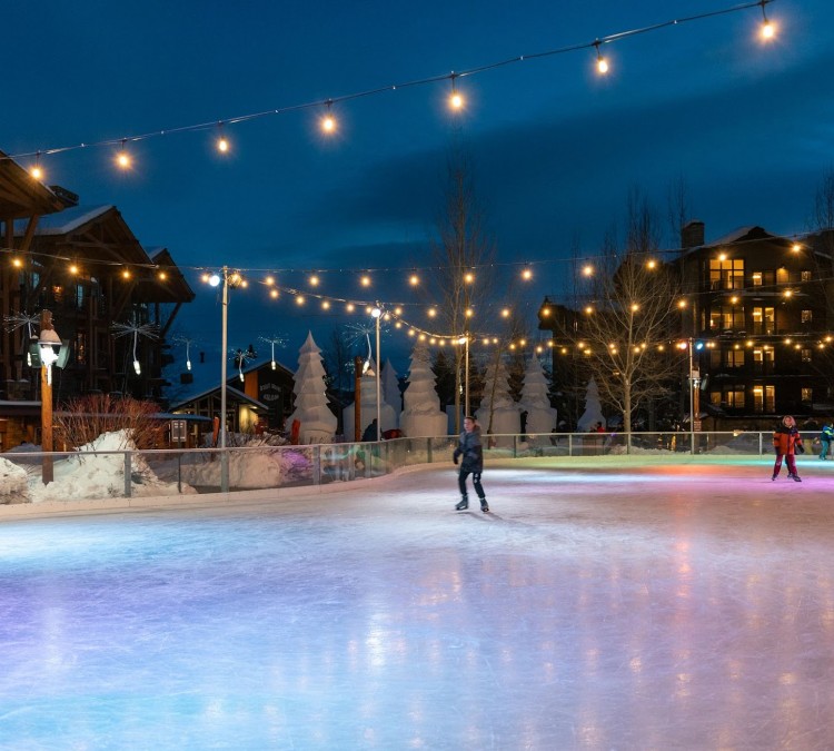 village-rink-on-the-commons-photo